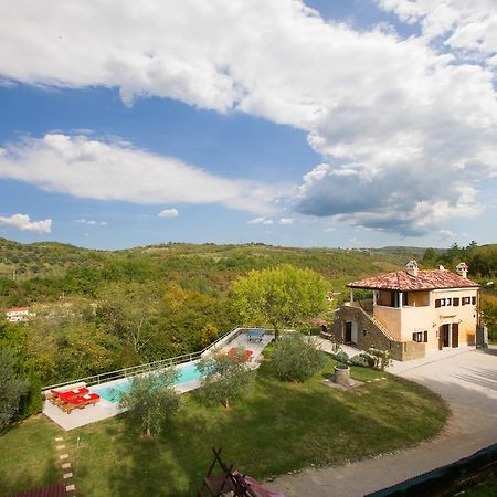 Villa Momiano With Private Pool Momjan Eksteriør bilde